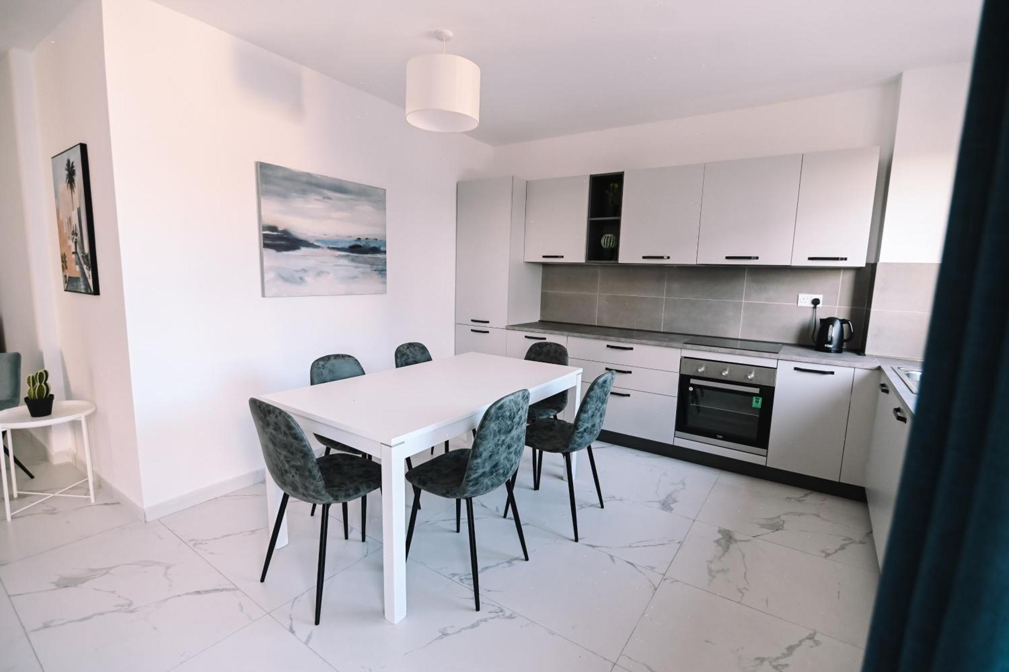 Bright 2 Bedroom Flat In Sliema! エクステリア 写真